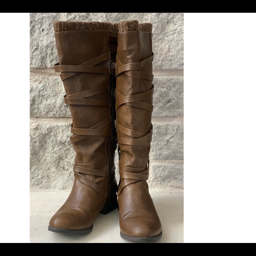 Tall slip on with zipper brown boots